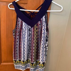 Unique Spectrum Flowy Tank